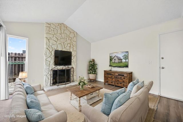 5717 Mount Hood Ct, Sacramento, CA 95842