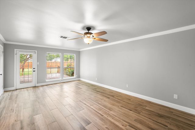 503 Curtis Road, Burleson, TX 76028