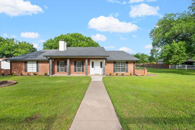 503 Curtis Road, Burleson, TX 76028