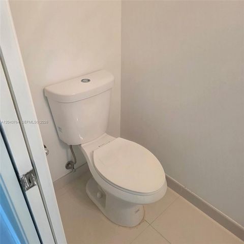 8215 SW 27th St 103, Miramar, FL 33025
