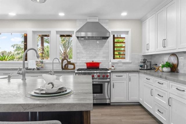 2285 Valley Road, Oceanside, CA 92056