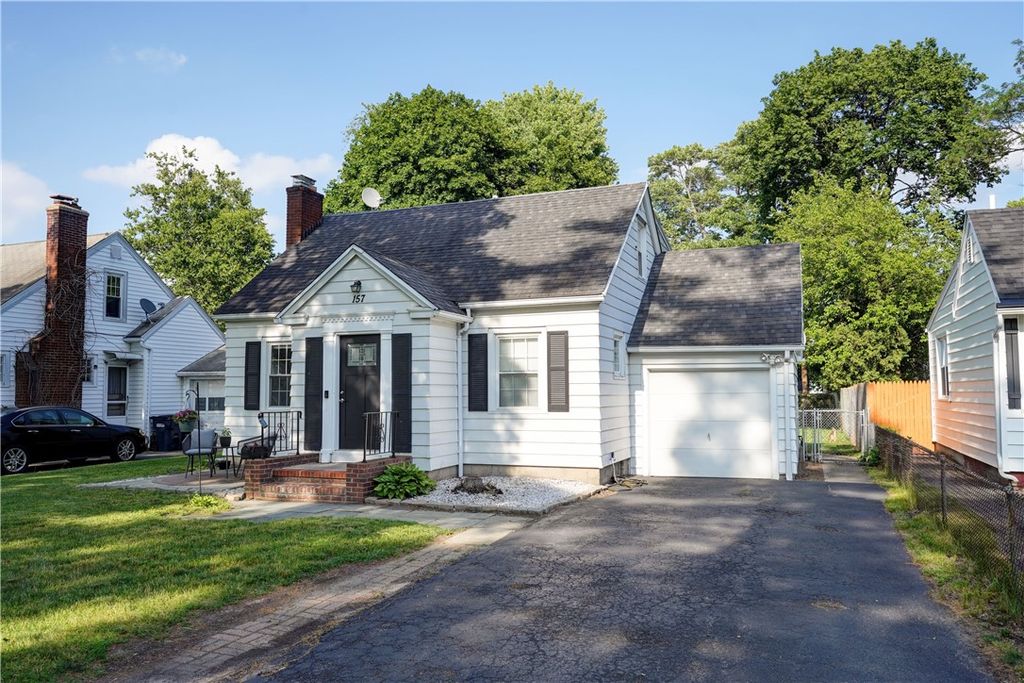 157 Duffern Drive, Greece, NY 14616