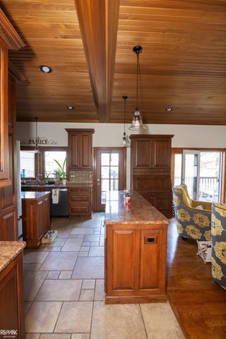 51244 Forster Lane, Shelby, MI 48316