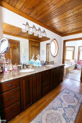 51244 Forster Lane, Shelby, MI 48316