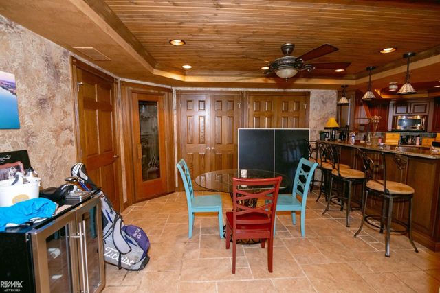 51244 Forster Lane, Shelby, MI 48316