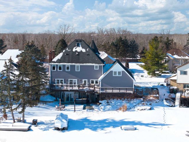 51244 Forster Lane, Shelby, MI 48316