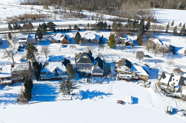 51244 Forster Lane, Shelby, MI 48316