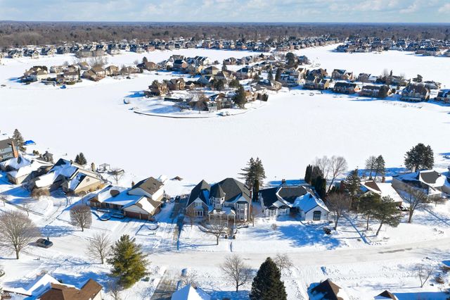 51244 Forster Lane, Shelby, MI 48316