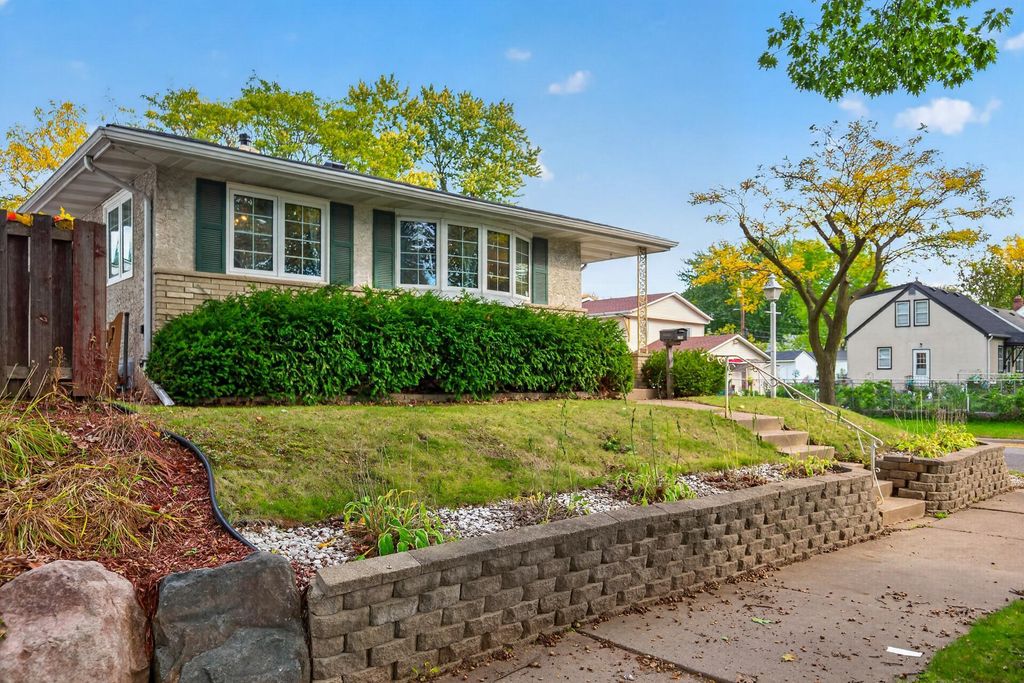 1837 Hawthorne Avenue E, Saint Paul, MN 55119 — photo 3