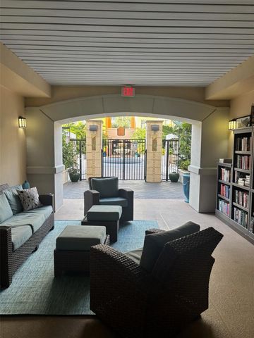 200 4TH AVENUE S 302, St Petersburg, FL 33701