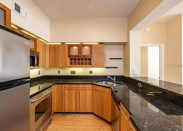 200 4TH AVENUE S 302, St Petersburg, FL 33701