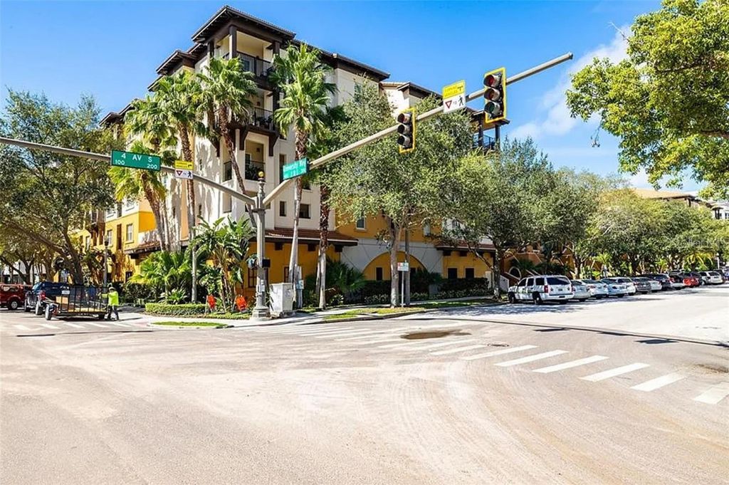 200 4TH AVENUE S 302, St Petersburg, FL 33701