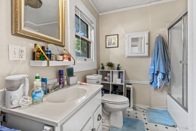 1301 Knob Hill Rd, Ukiah, CA 95482