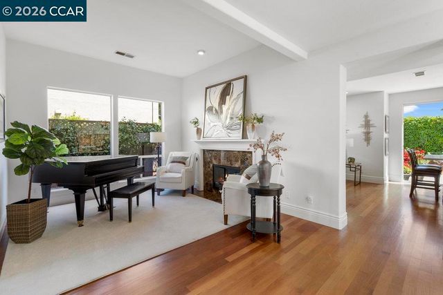 1086 Vista Pointe Cir, San Ramon, CA 94582