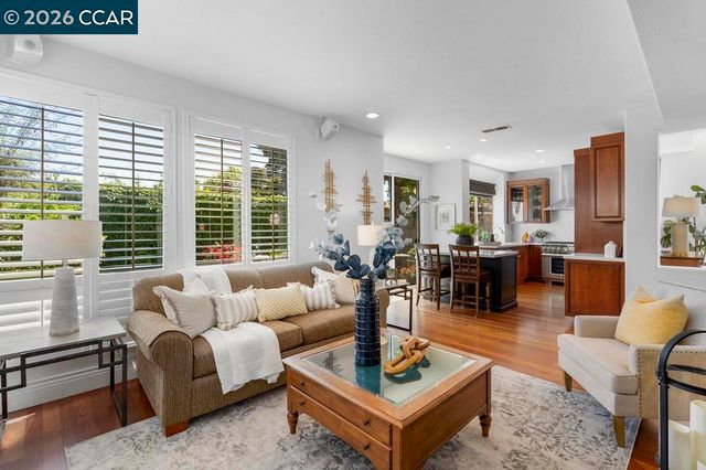 1086 Vista Pointe Cir, San Ramon, CA 94582