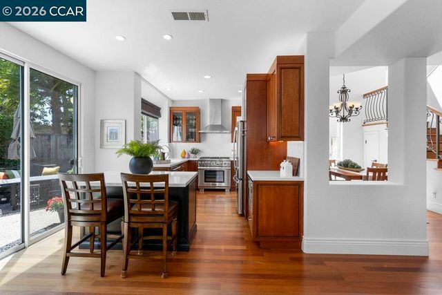 1086 Vista Pointe Cir, San Ramon, CA 94582