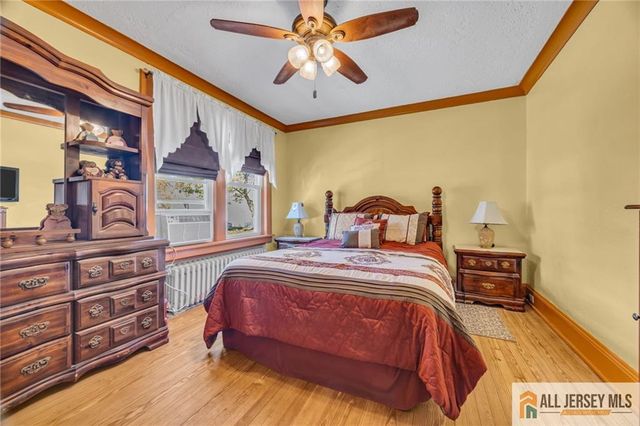 38 Simpson Avenue, Edison, NJ 08817