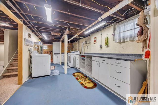 38 Simpson Avenue, Edison, NJ 08817