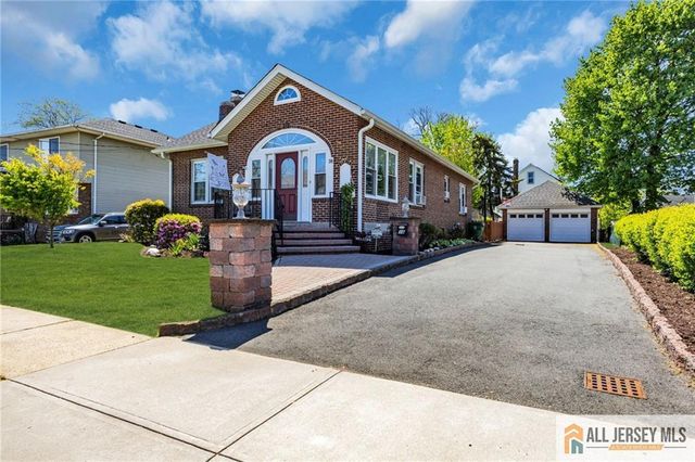 38 Simpson Avenue, Edison, NJ 08817