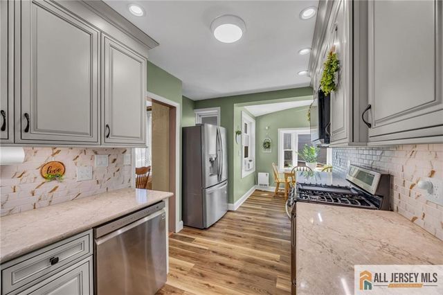 38 Simpson Avenue, Edison, NJ 08817