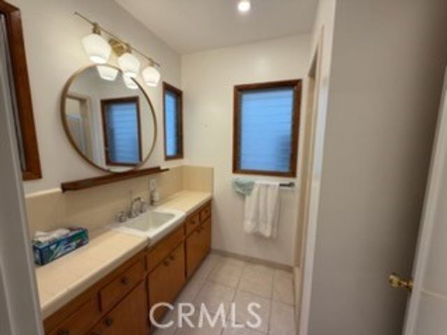 2414 N Lamer, Burbank, CA 91504