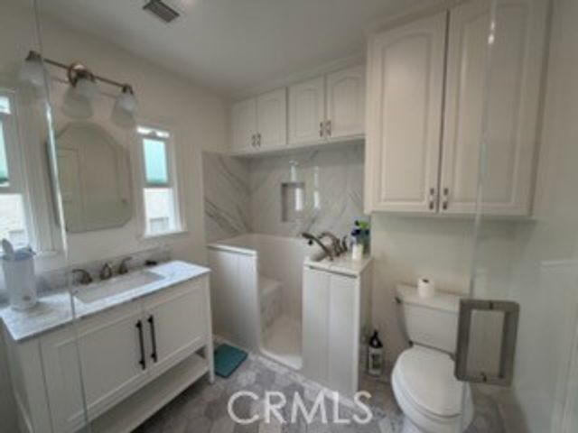 2414 N Lamer, Burbank, CA 91504
