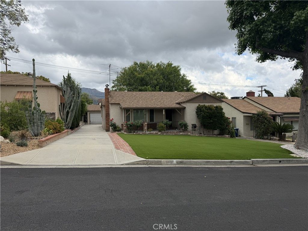 2414 N Lamer, Burbank, CA 91504