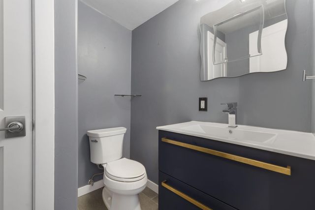 2616 Mountain Road NW, Albuquerque, NM 87104