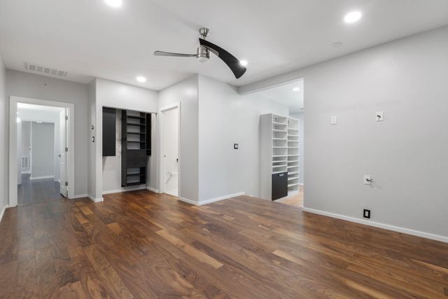 2616 Mountain Road NW, Albuquerque, NM 87104
