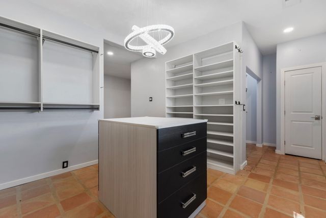2616 Mountain Road NW, Albuquerque, NM 87104