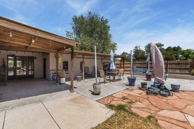 2616 Mountain Road NW, Albuquerque, NM 87104