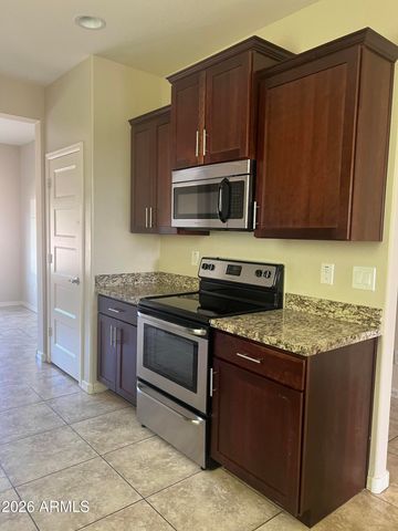 1213 E SHANGRI LA Road, Phoenix, AZ 85020