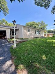 413 Hillside Drive, Collinsville, IL 62234