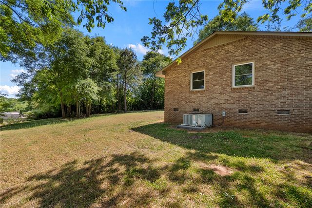 200 E Pinedale Road, Anderson, SC 29626