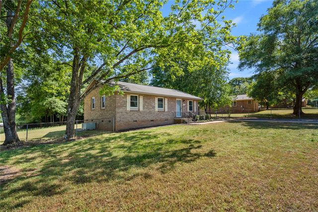 200 E Pinedale Road, Anderson, SC 29626