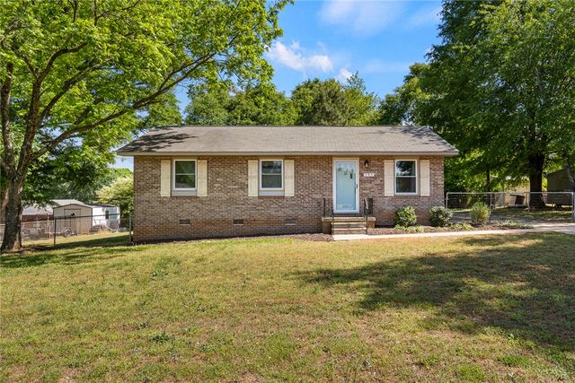 200 E Pinedale Road, Anderson, SC 29626