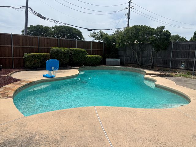 1200 Colmar Drive, Plano, TX 75023