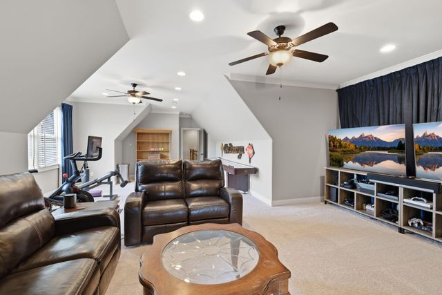 449 Canyon Springs Drive, Hixson, TN 37343
