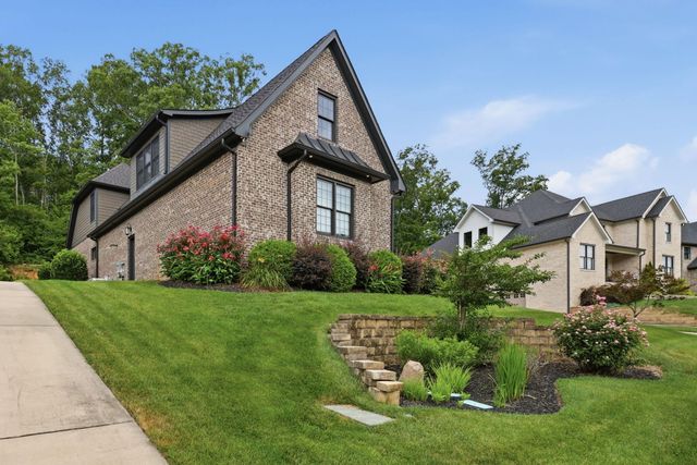 449 Canyon Springs Drive, Hixson, TN 37343