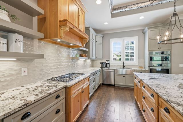 449 Canyon Springs Drive, Hixson, TN 37343