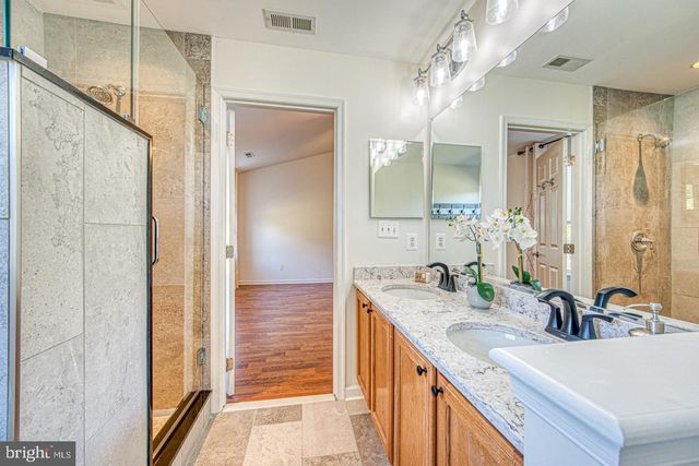 181 PENNS MANOR DR, Kennett Square, PA 19348