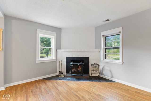 6038 E County Road 700 S, Plainfield, IN 46168