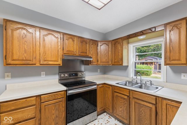 6038 E County Road 700 S, Plainfield, IN 46168