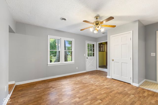 6038 E County Road 700 S, Plainfield, IN 46168