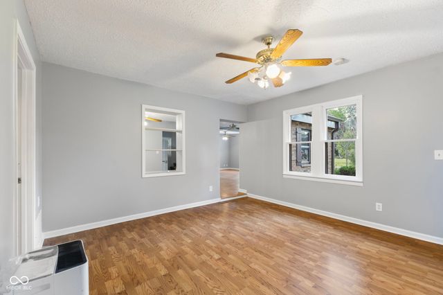 6038 E County Road 700 S, Plainfield, IN 46168