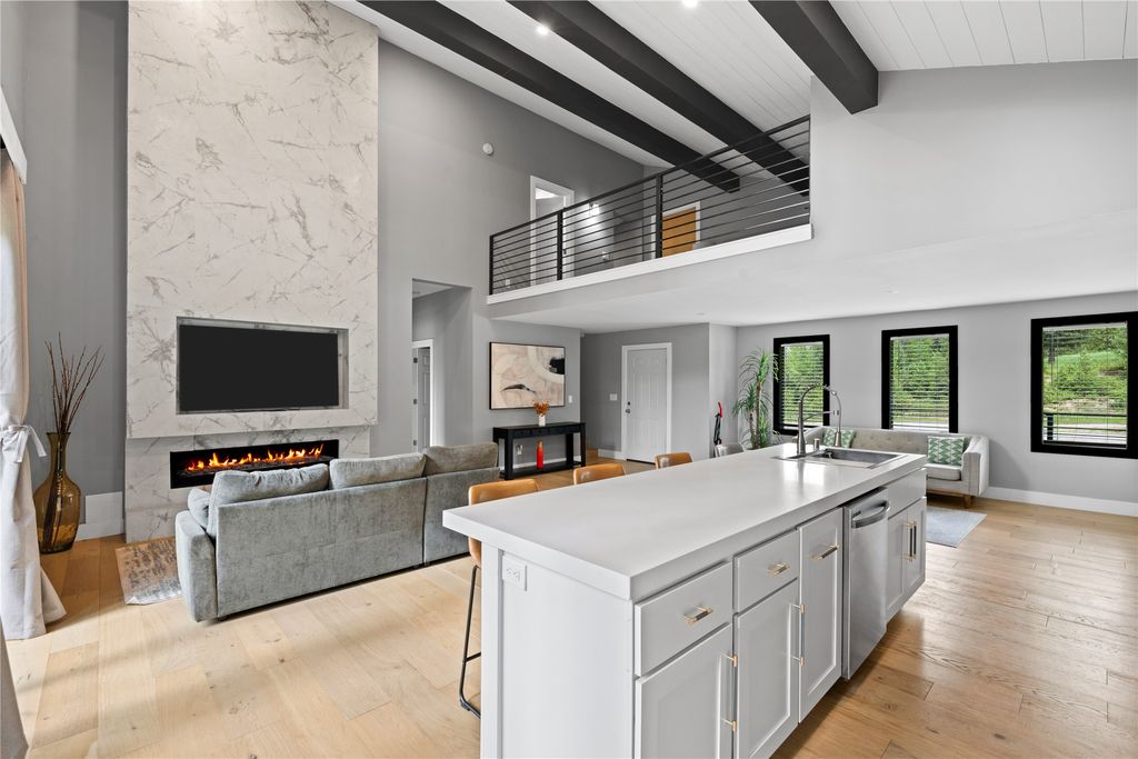 421 Seville Lane, Coram, MT 59913 photo 12