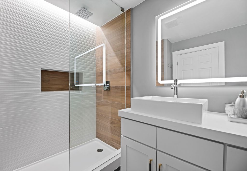 421 Seville Lane, Coram, MT 59913 photo 21