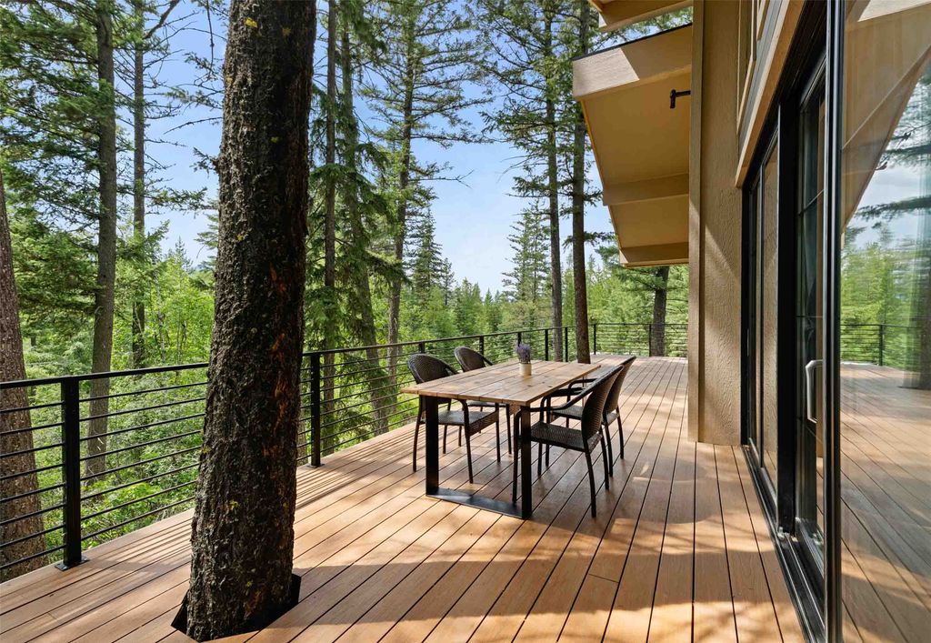 421 Seville Lane, Coram, MT 59913 photo 4