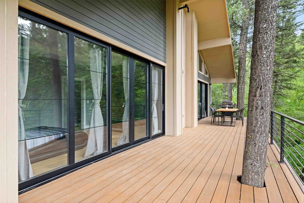 421 Seville Lane, Coram, MT 59913 photo 5