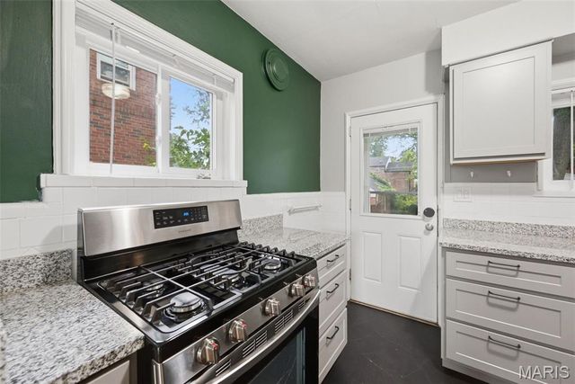 7475 Shaftesbury Avenue, St Louis, MO 63130